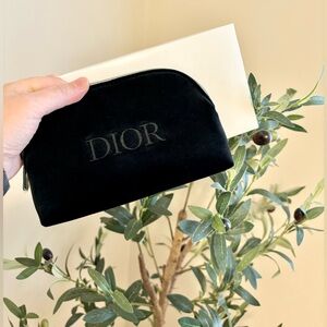 🎁NEW🎁 Dior Beauty Pouch (black)